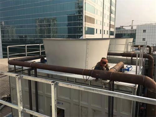 闭式冷却塔PK开式冷却塔,谁更好?(冷却塔开式闭式成本对比)
